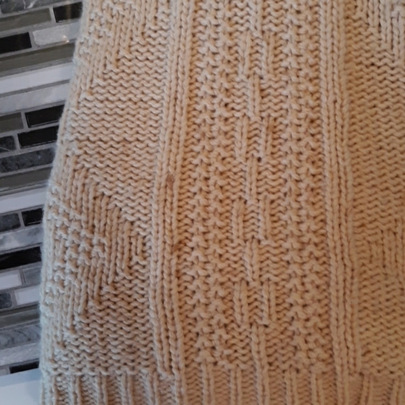 Vintage 1970s Beeline turtle neck sweater - Picture 3 of 3